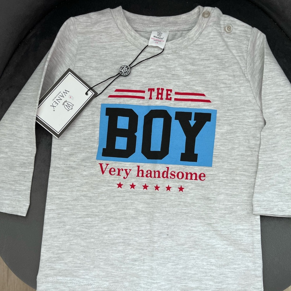 Gray t shirt longsleeve